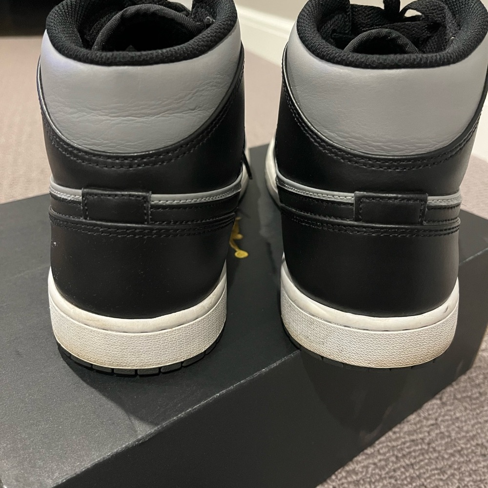 Jordan Men's Shadow Red sneakers size 11 1/2 - Picture 4 of 7